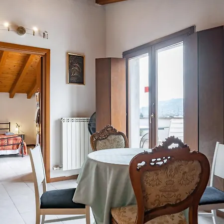 Terrazzo Sul ليكو